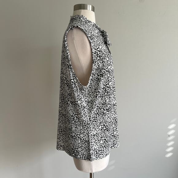 Tahari Neck Bow Blouse Keyhole Sleeveless Animal Print Black White Work Wear XL - Picture 4 of 9